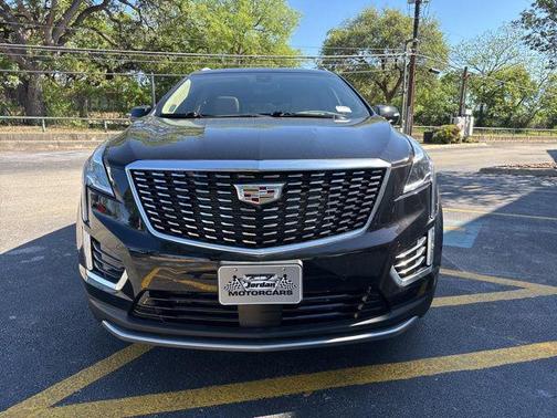Stellar Black Metallic 2022 Cadillac XT5 Premium Luxury