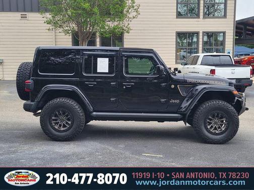 Black Clearcoat 2025 Jeep Wrangler Rubicon 392 Final Edition