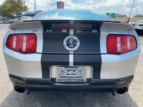 2010 Ford Shelby GT500 Base
