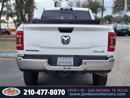 2020 RAM 2500 Tradesman Crew Cab 4X4 6'4' Box