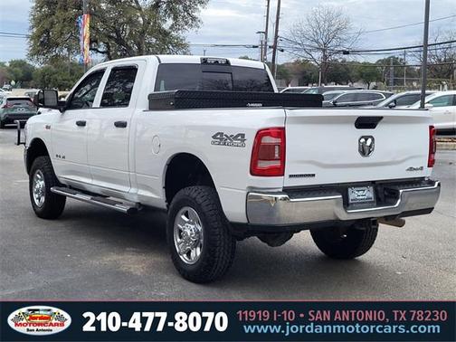 2020 RAM 2500 Tradesman Crew Cab 4X4 6'4' Box