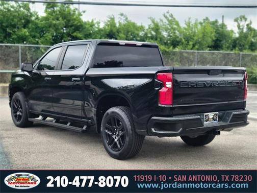 2022 Chevrolet Silverado 1500 Custom