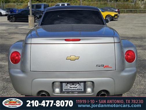2006 Chevrolet SSR Base