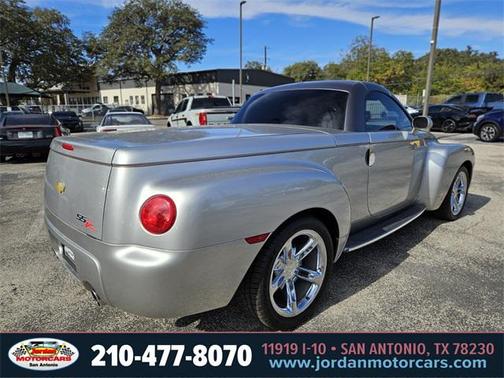2006 Chevrolet SSR Base