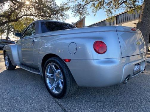 2006 Chevrolet SSR Base