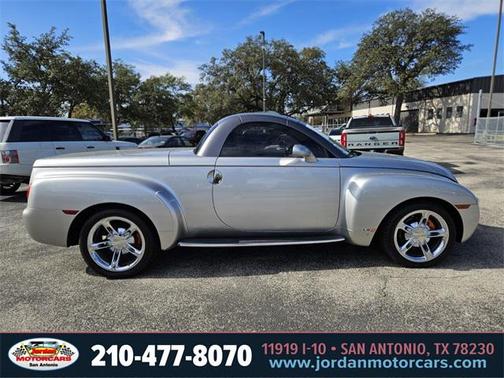 2006 Chevrolet SSR Base