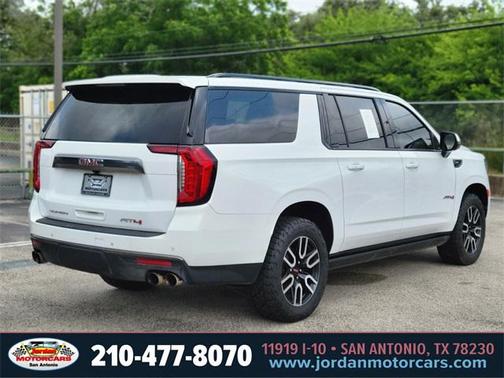 2022 GMC Yukon XL 4WD AT4