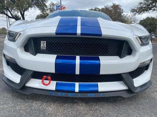 2017 Ford Shelby GT350 Base