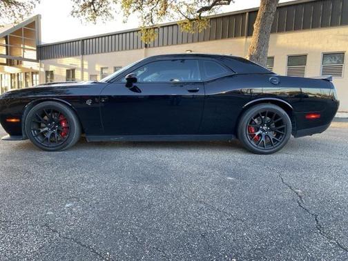 2015 Dodge Challenger SRT Hellcat