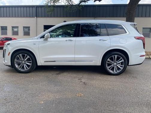 2020 Cadillac XT6 Premium Luxury FWD