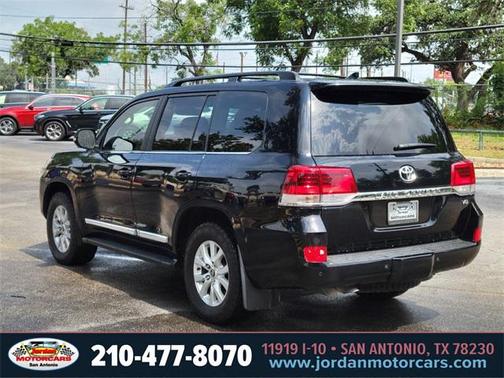 2019 Toyota Land Cruiser Base