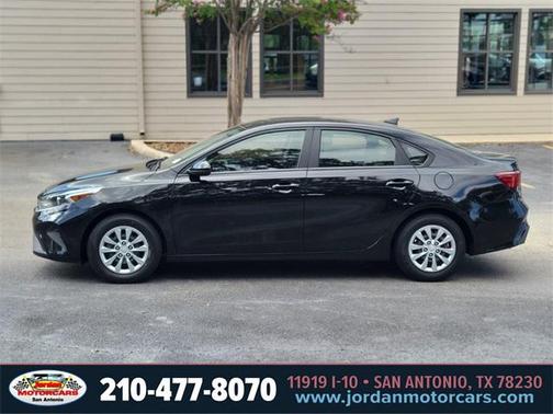 2022 Kia Forte FE
