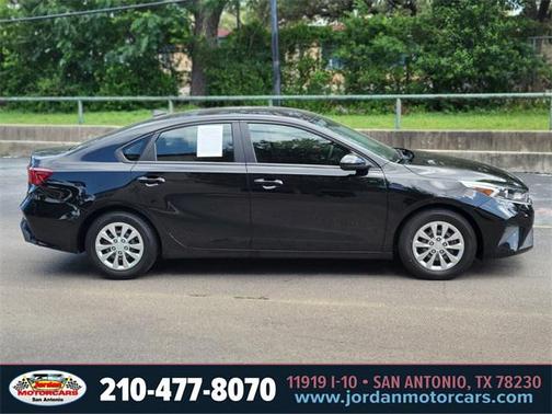 2022 Kia Forte FE