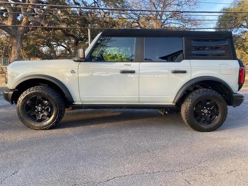 2023 Ford Bronco Black Diamond