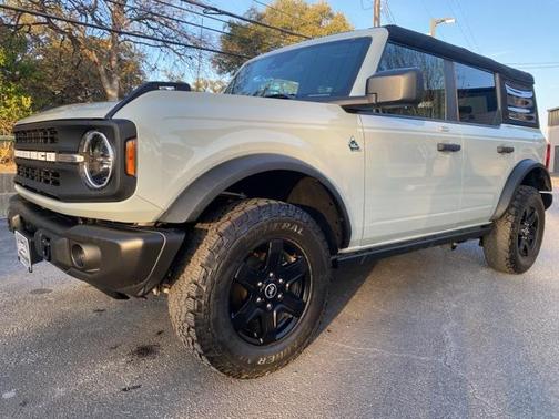 2023 Ford Bronco Black Diamond