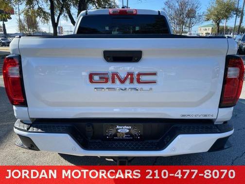 2024 GMC Canyon Denali