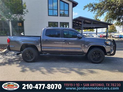 2018 Toyota Tacoma SR