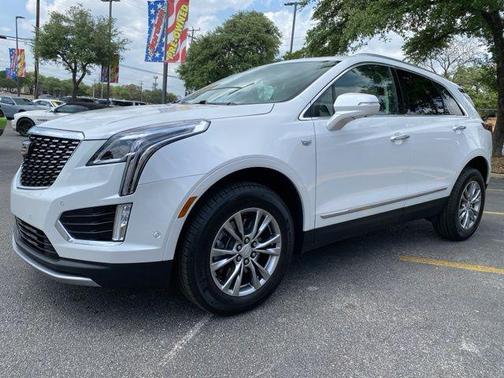 Crystal White Tricoat 2021 Cadillac XT5 Premium Luxury