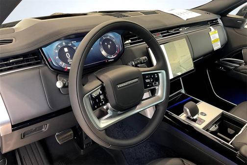 2025 Land Rover Range Rover P400 SE 7 Seat