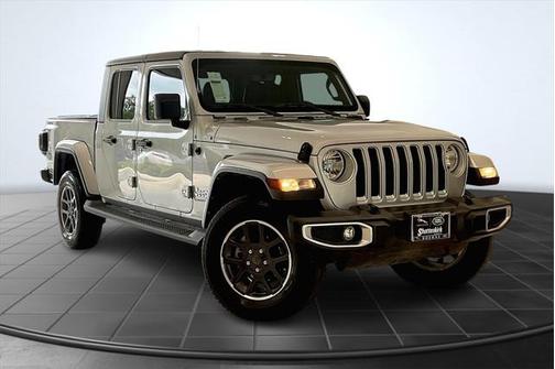 2022 Jeep Gladiator Overland
