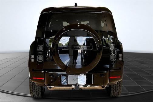 2025 Land Rover Defender 130 P400 X