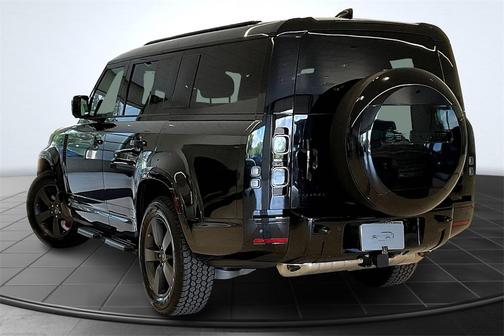 2025 Land Rover Defender 130 P400 X