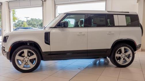 2025 Land Rover Defender X-Dynamic SE