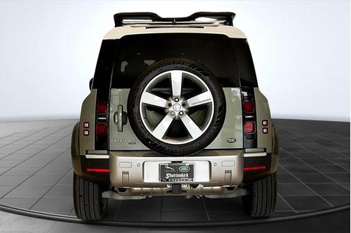 2023 Land Rover Defender 90 SE