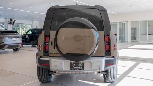 2025 Land Rover Defender 90 P300 S