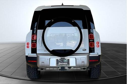 2023 Land Rover Defender 130 SE