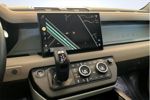 2023 Land Rover Defender 130 SE
