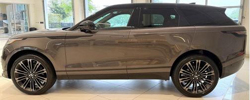 2026 Land Rover Range Rover Velar P400 Dynamic SE