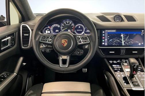 2023 Porsche Cayenne E-Hybrid S