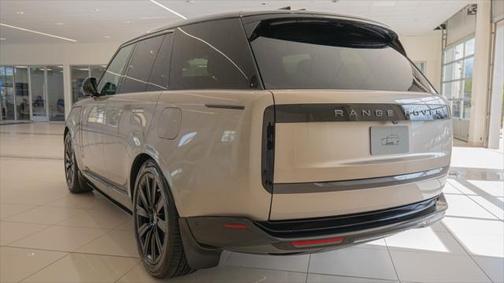 2025 Land Rover Range Rover P550e Autobiography