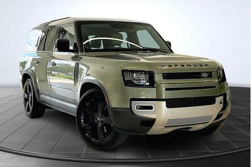 2023 Land Rover Defender 130 SE