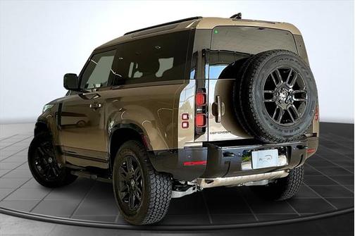2025 Land Rover Defender 90 P400 X-Dynamic SE