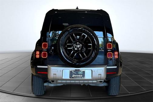 2024 Land Rover Defender 110 P300