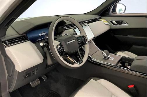 2026 Land Rover Range Rover Velar P400 Dynamic SE