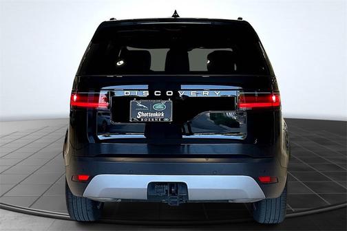 2024 Land Rover Discovery P300 S