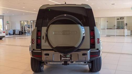 2025 Land Rover Defender 90 P400 X-Dynamic SE