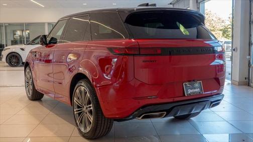 2025 Land Rover Range Rover Sport SE