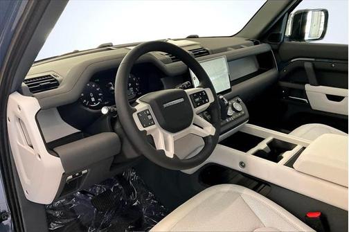2025 Land Rover Defender 110 P400 S
