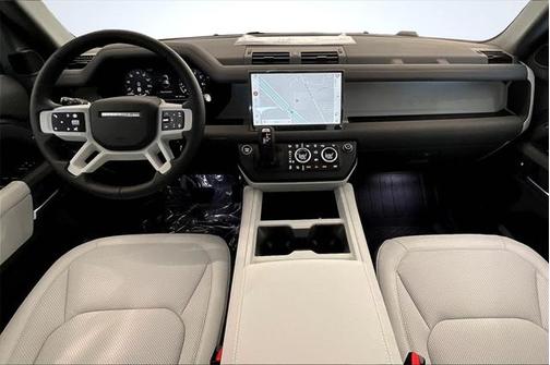 2025 Land Rover Defender 110 P400 S