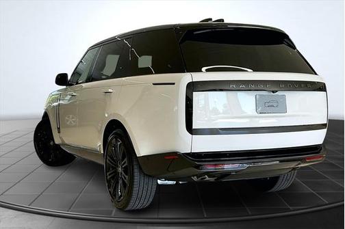 2025 Land Rover Range Rover P530 SE 7 Seat