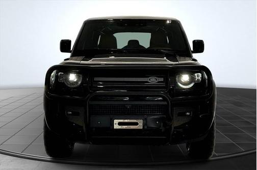 2023 Land Rover Defender 110 V8