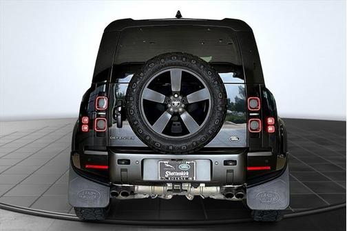 2023 Land Rover Defender 110 V8