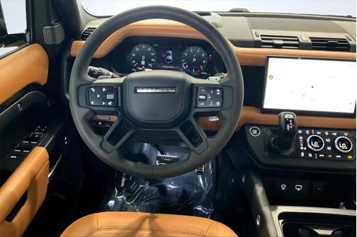 2023 Land Rover Defender 110 V8