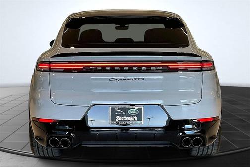 2025 Porsche Cayenne GTS