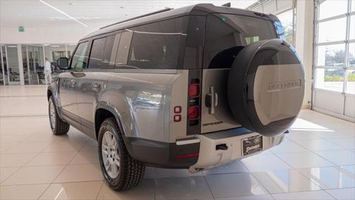 2025 Land Rover Defender 130 P300 S