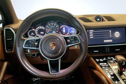 2023 Porsche Cayenne Platinum Edition